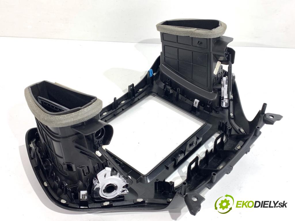 JEEP CHEROKEE KL SUV 2019 200 kW 3.2 V6 4x4 3239 Mriežky kúrenia predný 6DD561X8AB 6CY281X8AC