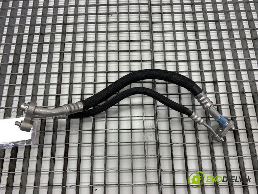 JEEP CHEROKEE KL SUV 2019 200 kW 3.2 V6 4x4 3239 rúrka klimatizace P68288396AA (Trubka klimatizace)