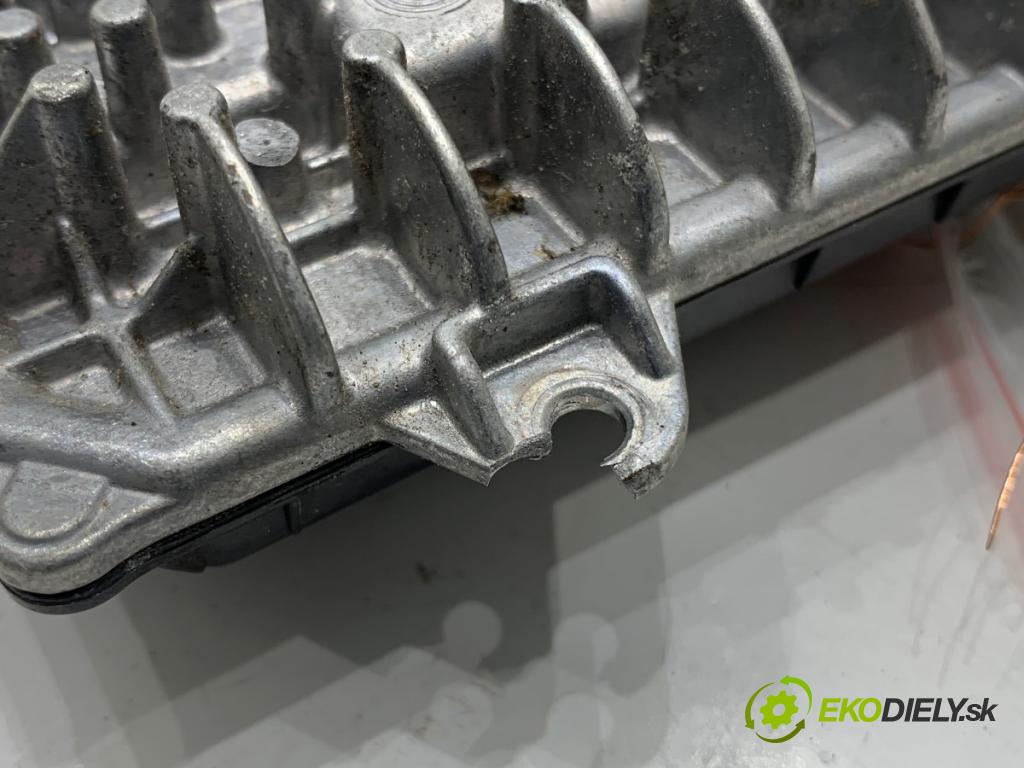 JEEP CHEROKEE KL SUV 2019 200 kW 3.2 V6 4x4 3239 Menič XENON 10EEG180571 (Riadiaca jednotka xenónu)