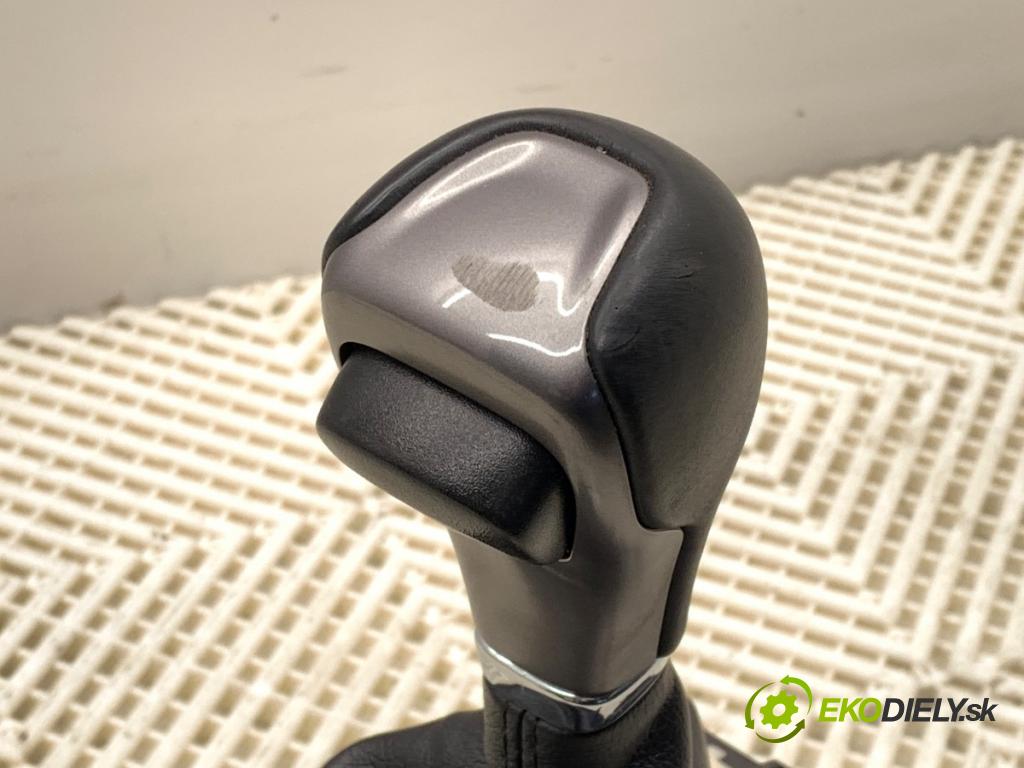 JEEP CHEROKEE KL SUV 2019 200 kW 3.2 V6 4x4 3239 Kulisa  (Rýchlostná páka (kulisa))