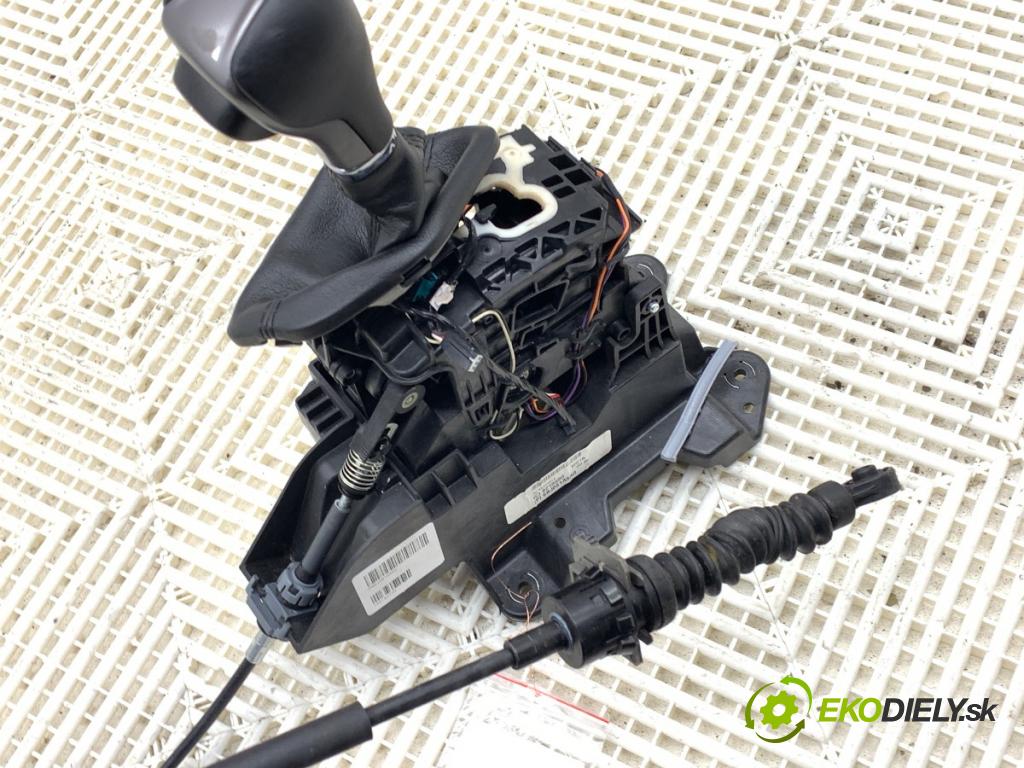 JEEP CHEROKEE KL SUV 2019 200 kW 3.2 V6 4x4 3239 Kulisa  (Rýchlostná páka (kulisa))