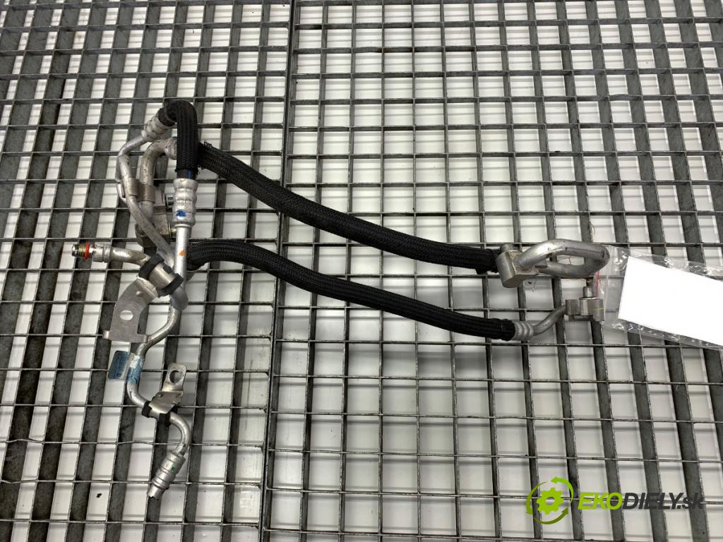 JEEP CHEROKEE KL SUV 2019 200 kW 3.2 V6 4x4 3239 rúrka klimatizace  (Trubka klimatizace)