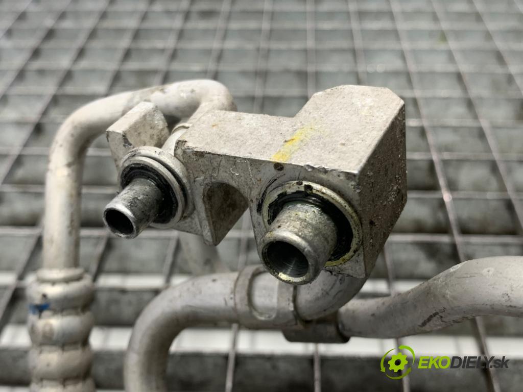 JEEP CHEROKEE KL SUV 2019 200 kW 3.2 V6 4x4 3239 rúrka klimatizace  (Trubka klimatizace)