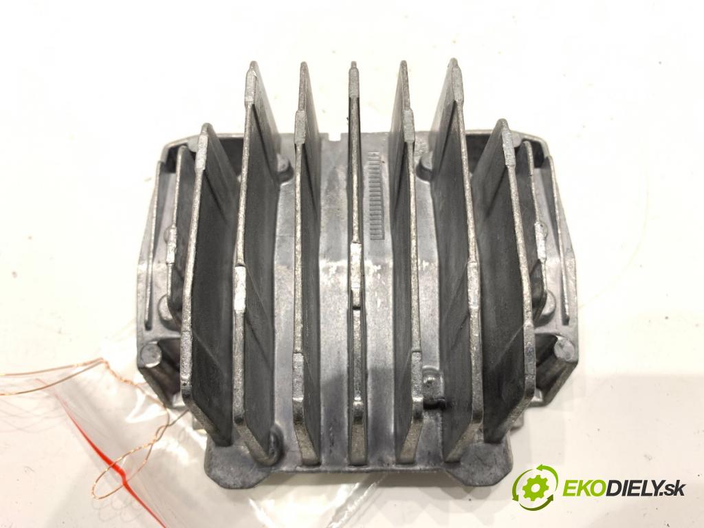 JEEP CHEROKEE KL SUV 2019 200 kW 3.2 V6 4x4 3239 Modul LED 6002TZ0216