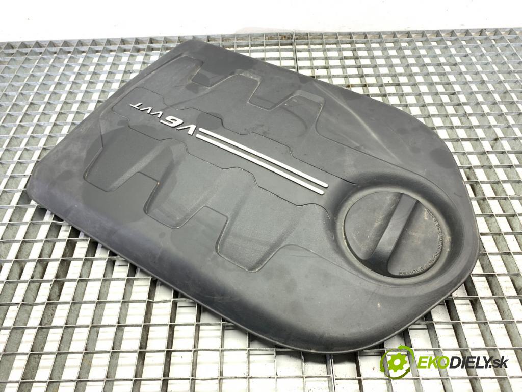 JEEP CHEROKEE KL SUV 2019 200 kW 3.2 V6 4x4 3239 kryt motora 04627815AC (Kryt motoru )