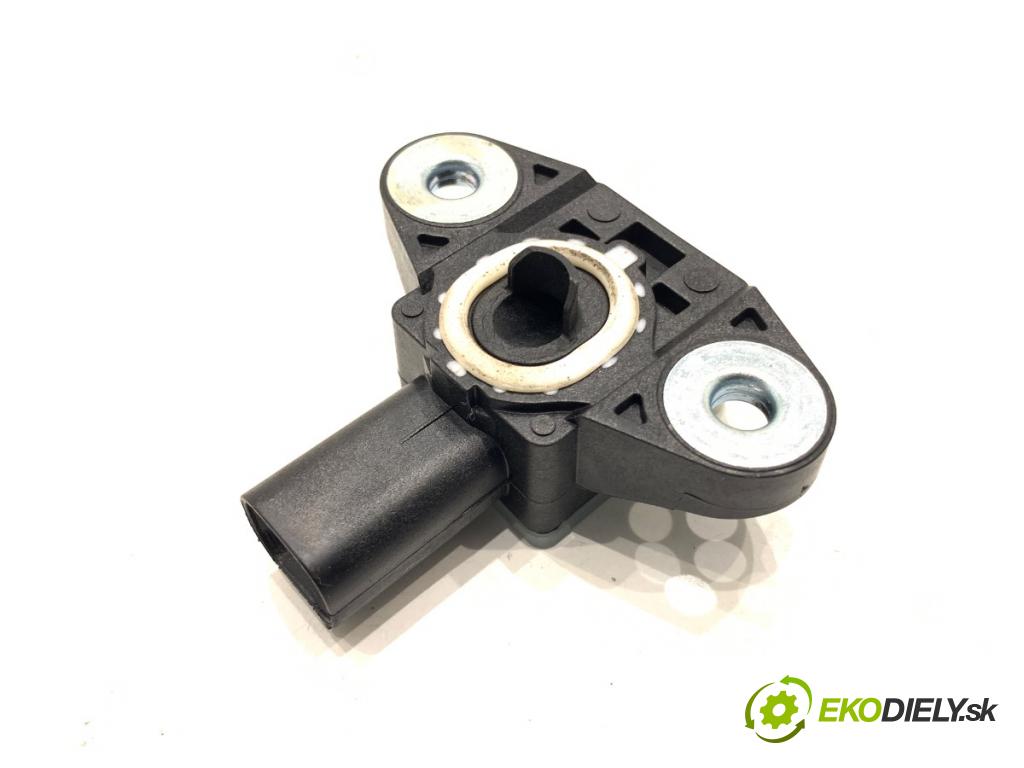 JEEP CHEROKEE KL SUV 2019 200 kW 3.2 V6 4x4 3239 Snímač nárazu P56038976AA (Snímač nárazu)