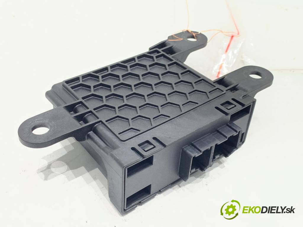 JEEP CHEROKEE KL SUV 2019 200 kW 3.2 V6 4x4 3239 Modul paliva 68382438AB