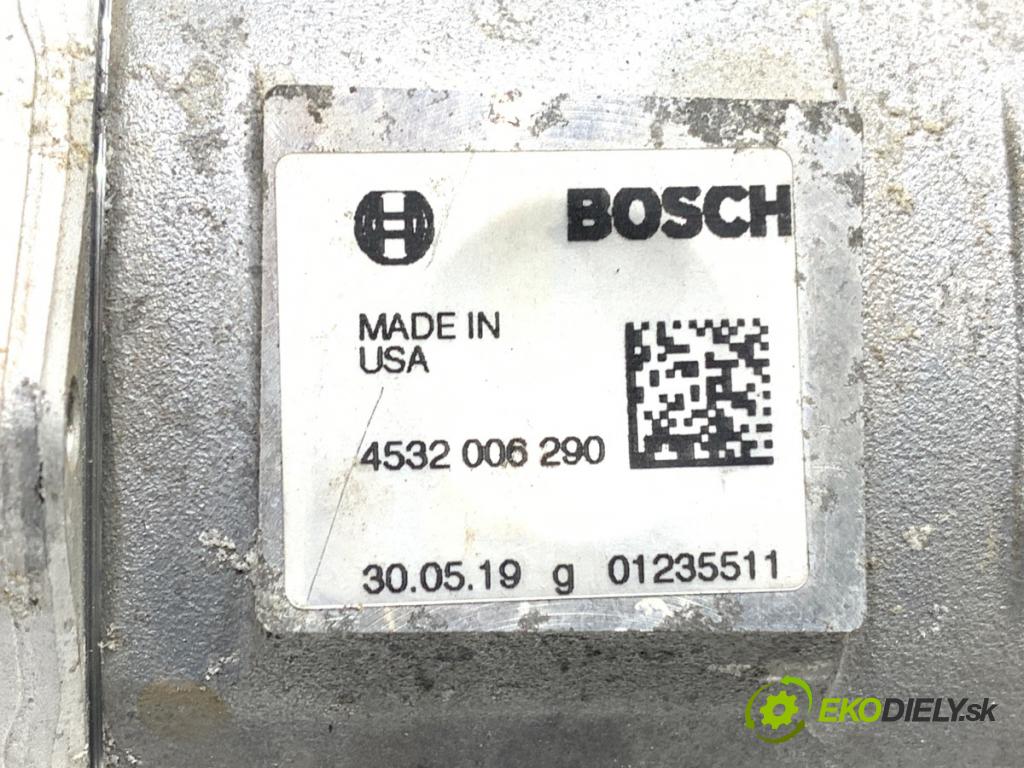 JEEP CHEROKEE KL SUV 2019 200 kW 3.2 V6 4x4 3239 Motor servočerpadlo 7805001959