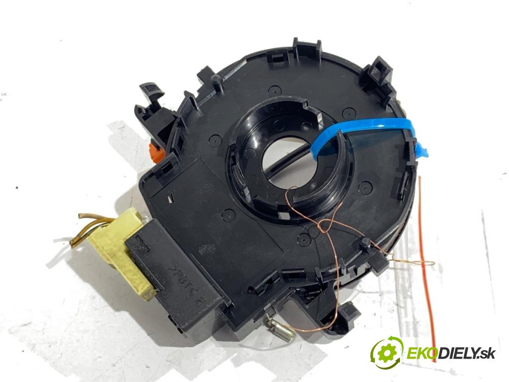 PEUGEOT 107 liftback 2007 50 kW 1.0 998 kroužek slimák airbag  (Airbag)