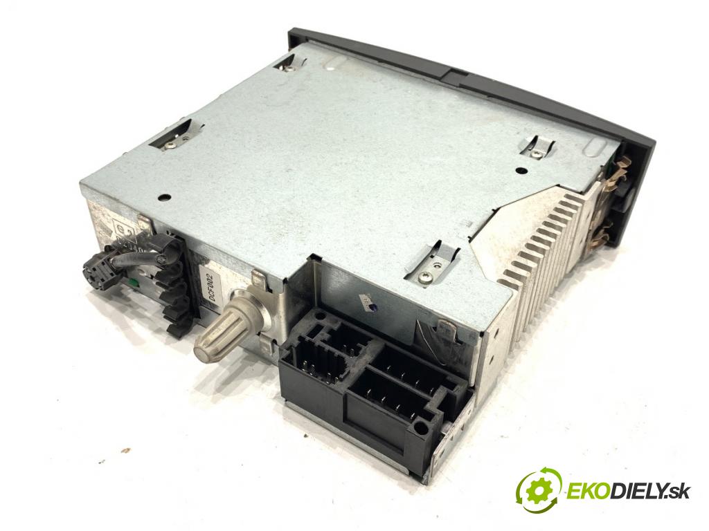 RENAULT CLIO III liftback 2006 50 kW 1.5 dCi (C/BR0G, C/BR1G) 1461 RADIO 8200483757 (Audio zariadenie)