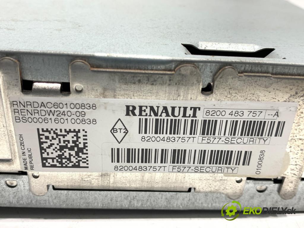 RENAULT CLIO III liftback 2006 50 kW 1.5 dCi (C/BR0G, C/BR1G) 1461 RADIO 8200483757 (Audio zariadenie)