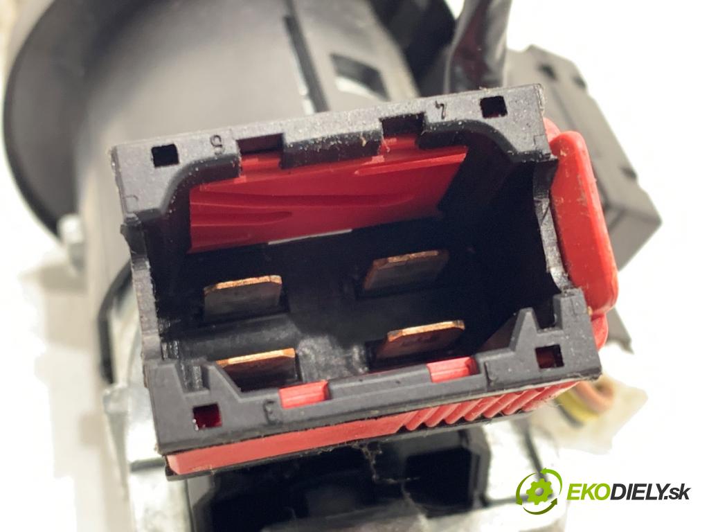 RENAULT CLIO III liftback 2006 50 kW 1.5 dCi (C/BR0G, C/BR1G) 1461 spinačka 8200214173C (Spínacia skrinka)