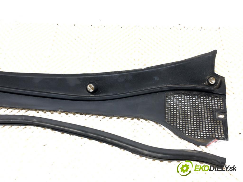 RENAULT CLIO III liftback 2006 50 kW 1.5 dCi (C/BR0G, C/BR1G) 1461 Torpédo, plast pod čelné okno 8200290131 (Torpédo (plast pod čelným sklom))