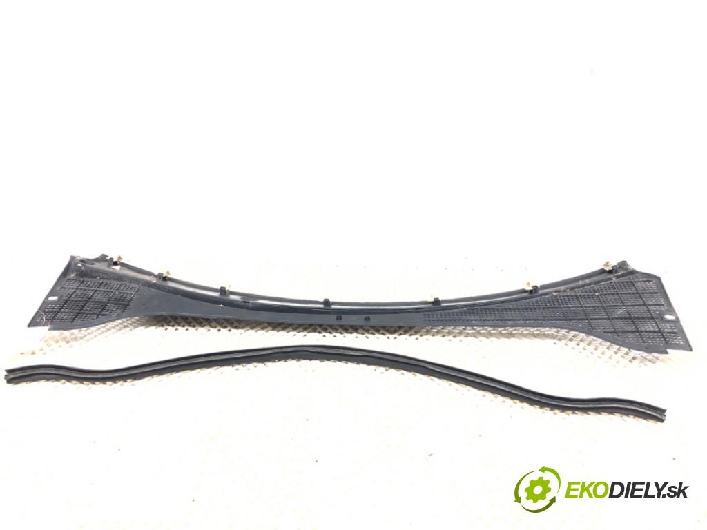 RENAULT CLIO III liftback 2006 50 kW 1.5 dCi (C/BR0G, C/BR1G) 1461 Torpédo, plast pod čelné okno 8200290131 (Torpédo (plast pod čelným sklom))