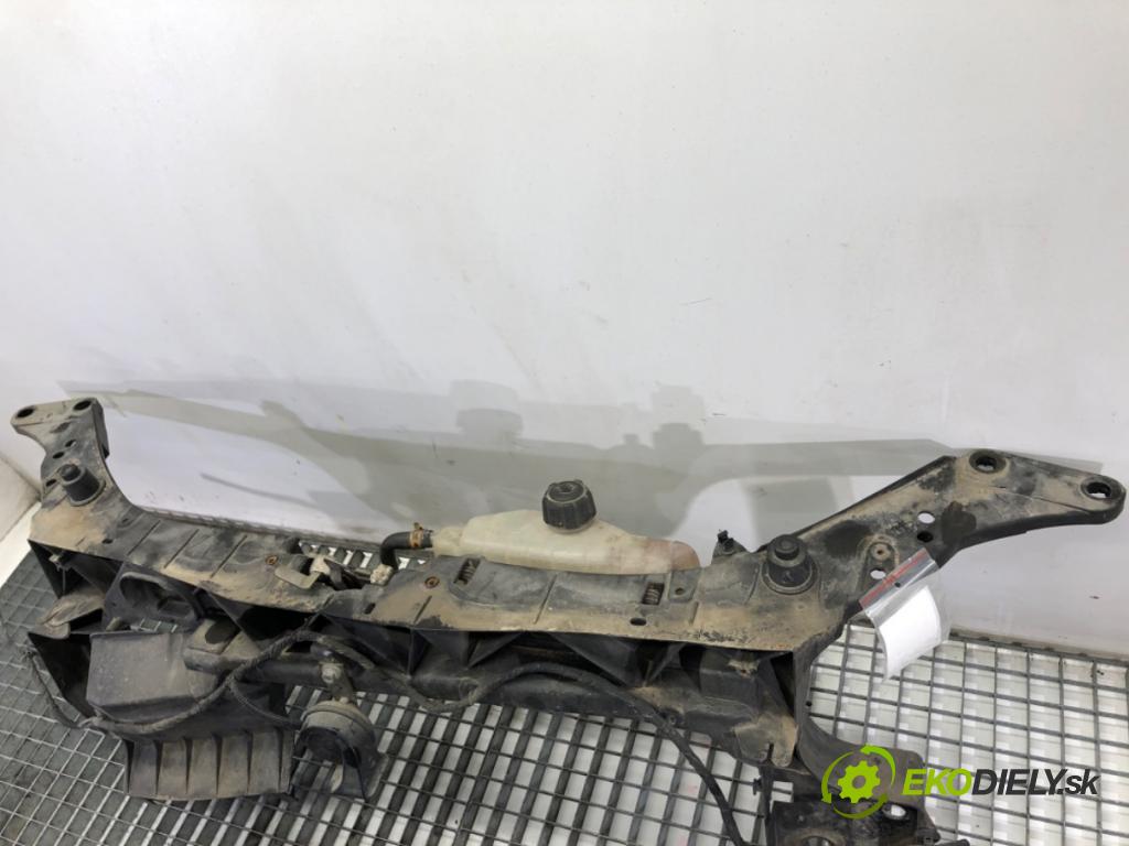 RENAULT CLIO III liftback 2006 50 kW 1.5 dCi (C/BR0G, C/BR1G) 1461 držák přední část 8200290143 (Přední výztuha)