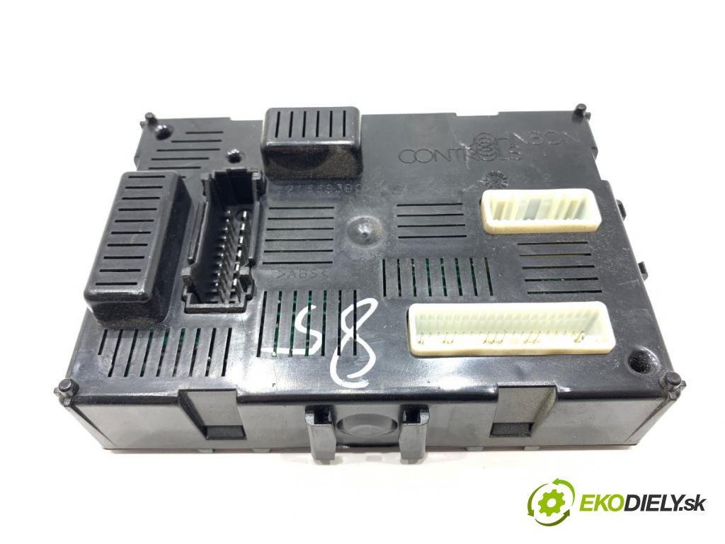 RENAULT CLIO III liftback 2006 50 kW 1.5 dCi (C/BR0G, C/BR1G) 1461 Modul BCM 8200652285 (Riadiaca jednotka ostatné)