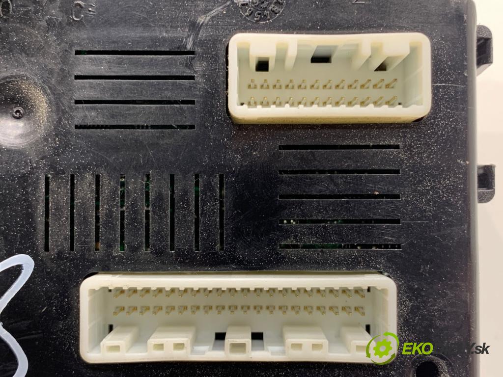 RENAULT CLIO III liftback 2006 50 kW 1.5 dCi (C/BR0G, C/BR1G) 1461 Modul BCM 8200652285 (Riadiaca jednotka ostatné)