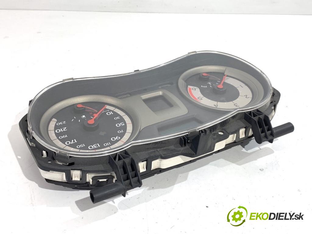 RENAULT CLIO III liftback 2006 50 kW 1.5 dCi (C/BR0G, C/BR1G) 1461 Prístrojovka 8200582709 (Prístrojová doska)