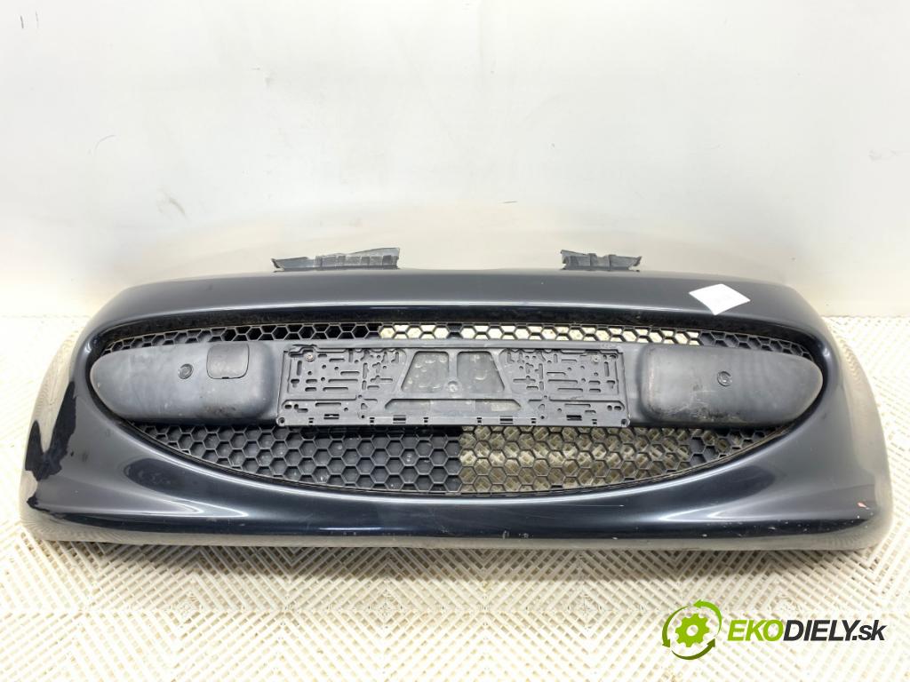 PEUGEOT 107 liftback 2007 50 kW 1.0 998 Nárazník predný  (Kľučka dverí ostatné)