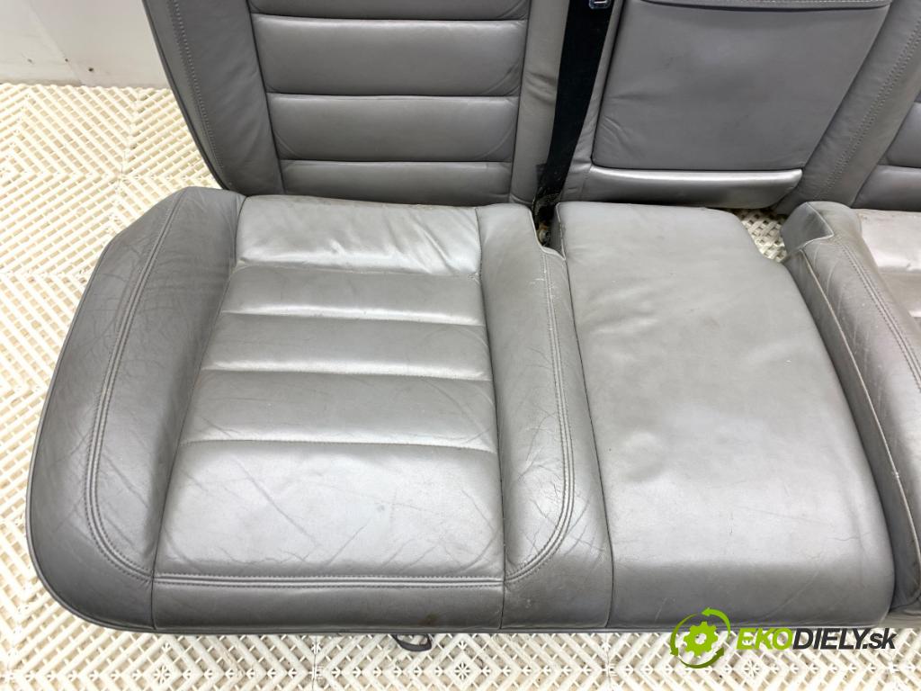 VW TOUAREG SUV 2006 206 kW 3.6 V6 FSI 3597 Sedadlo druhý rad