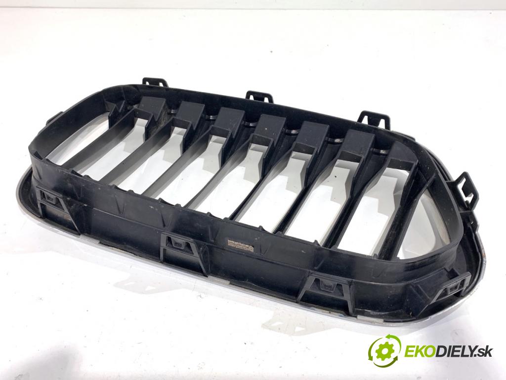 BMW F39 SUV 2019 103 kW sDrive 18 i 1499 mřížka maska 7424778 7424777 (Přední mřížka (maska chladiče))