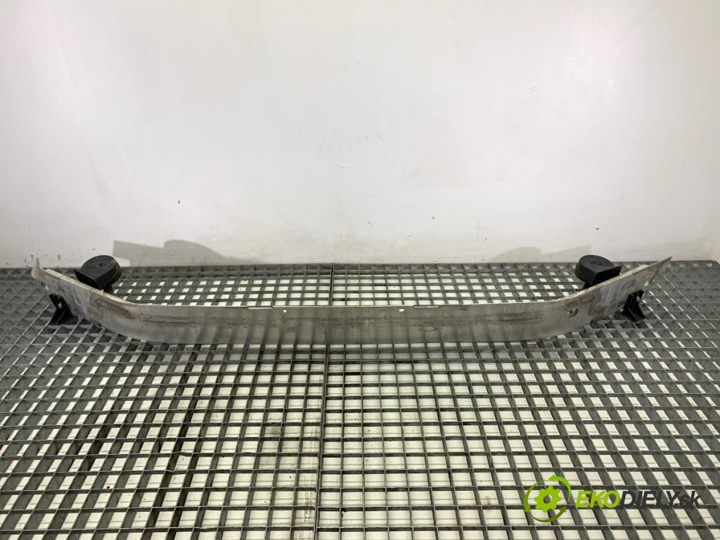 BMW F39 SUV 2019 103 kW sDrive 18 i 1499 výztuha nárazníka přední část 7342439 (Přední výztuha)