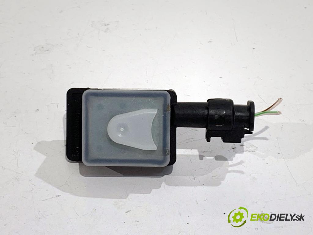 BMW F39 SUV 2019 103 kW sDrive 18 i 1499 Snímač nárazu 9305252 (Snímač nárazu)