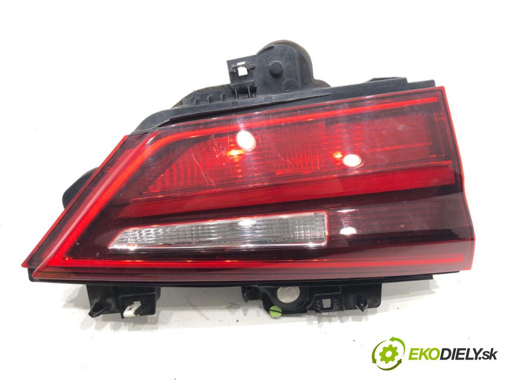 BMW F39 SUV 2019 103 kW sDrive 18 i 1499 Svetlo zad ľavá strana vnútorná 7420747 (Kľučka dverí ostatné)