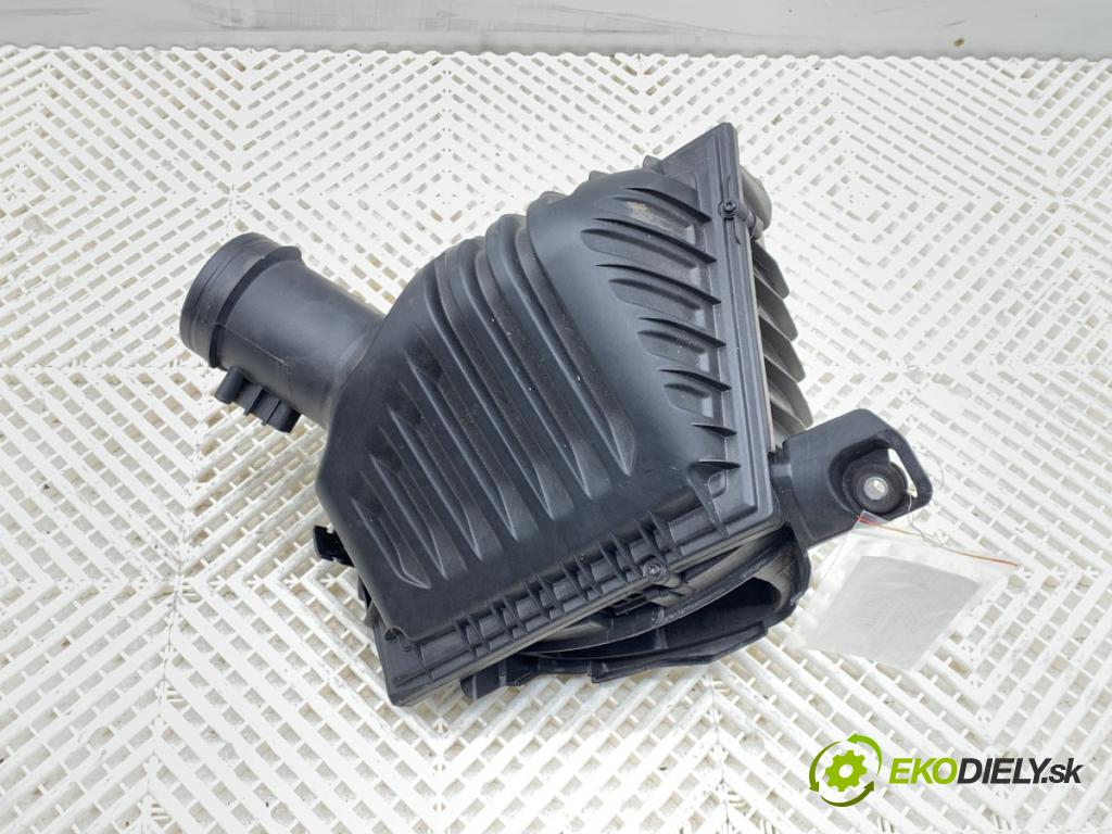 BMW F39 SUV 2019 103 kW sDrive 18 i 1499 Obal filtra vzduchu 8655834 (Obal vzduchového filtra)