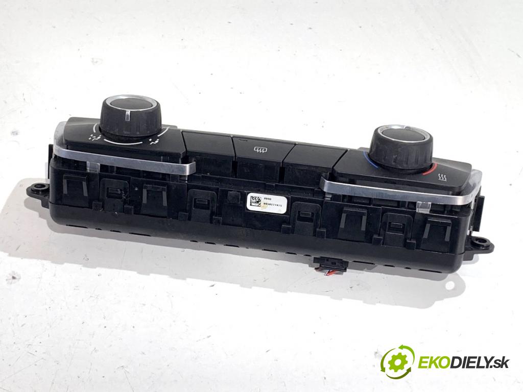 BMW F39 SUV 2019 103 kW sDrive 18 i 1499 Panel ovládania kúrenia 9461402 (Prepínacie páčky pod volantom)