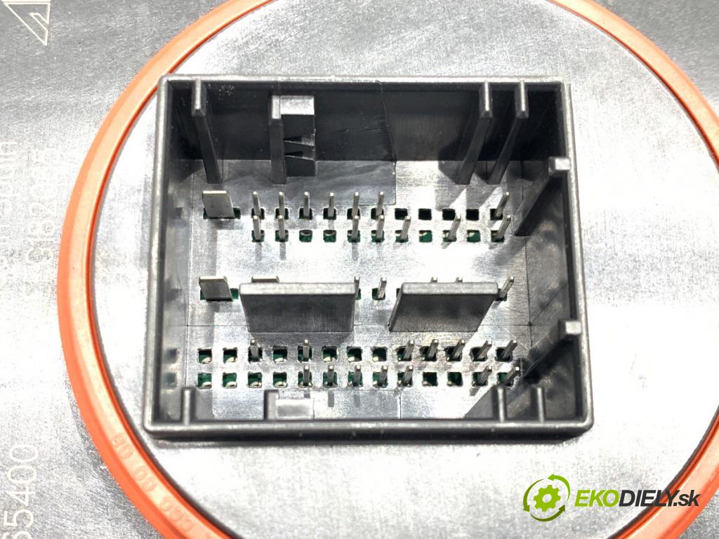 BMW F39 SUV 2019 103 kW sDrive 18 i 1499 Menič XENON 8494842 (Riadiaca jednotka xenónu)