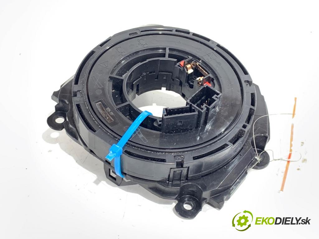 BMW F39 SUV 2019 103 kW sDrive 18 i 1499 kroužek slimák airbag 4216268 (Airbag)