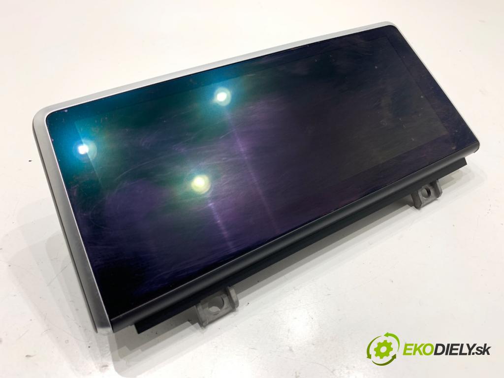 BMW F39 SUV 2019 103 kW sDrive 18 i 1499 Dislpej 8707407 (Prístrojová doska)