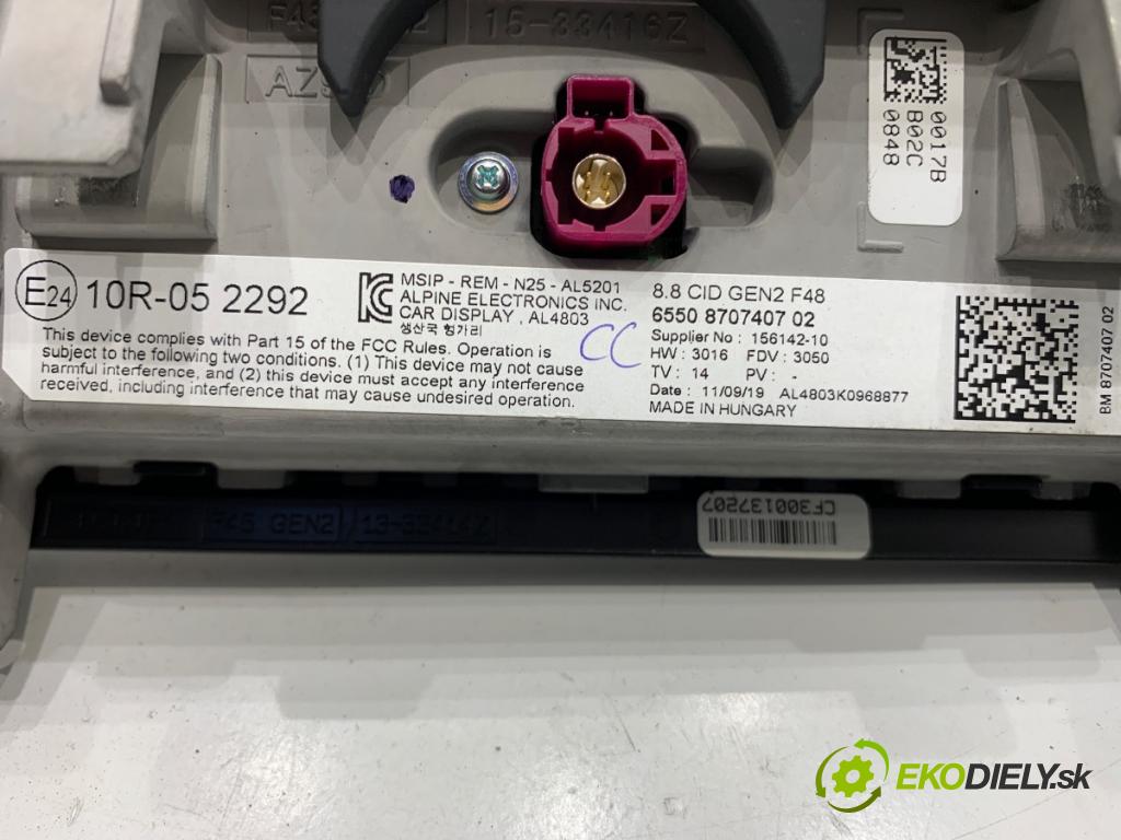 BMW F39 SUV 2019 103 kW sDrive 18 i 1499 Dislpej 8707407 (Prístrojová doska)