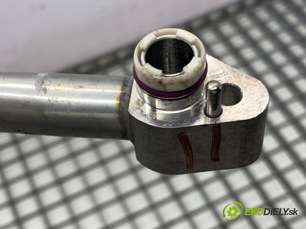 BMW F39 SUV 2019 103 kW sDrive 18 i 1499 rúrka klimatizace 6832950 (Trubka klimatizace)