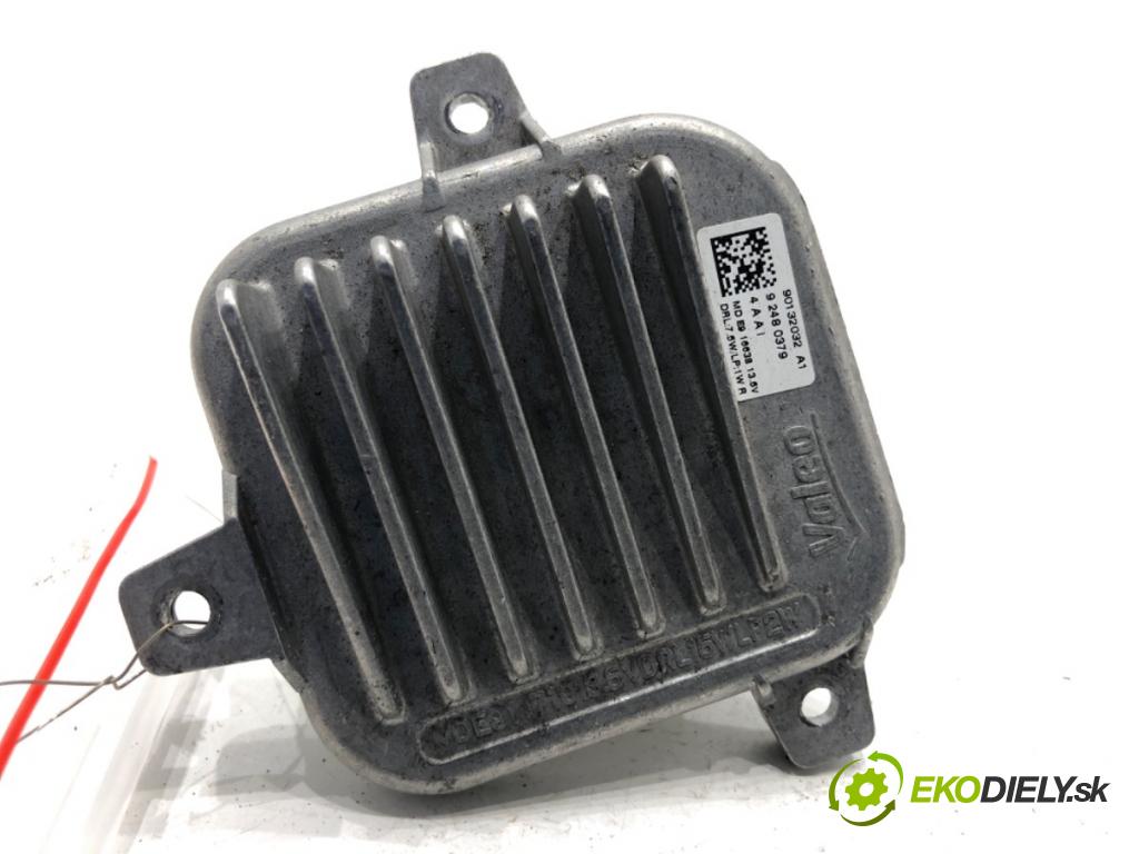 BMW F39 SUV 2019 103 kW sDrive 18 i 1499 Modul LED 90132032