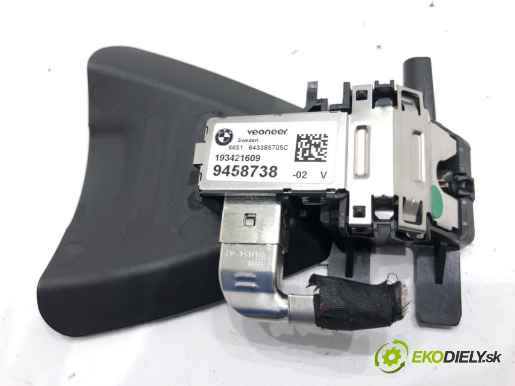 BMW F39 SUV 2019 103 kW sDrive 18 i 1499 KAMERA okna prednej 9458738