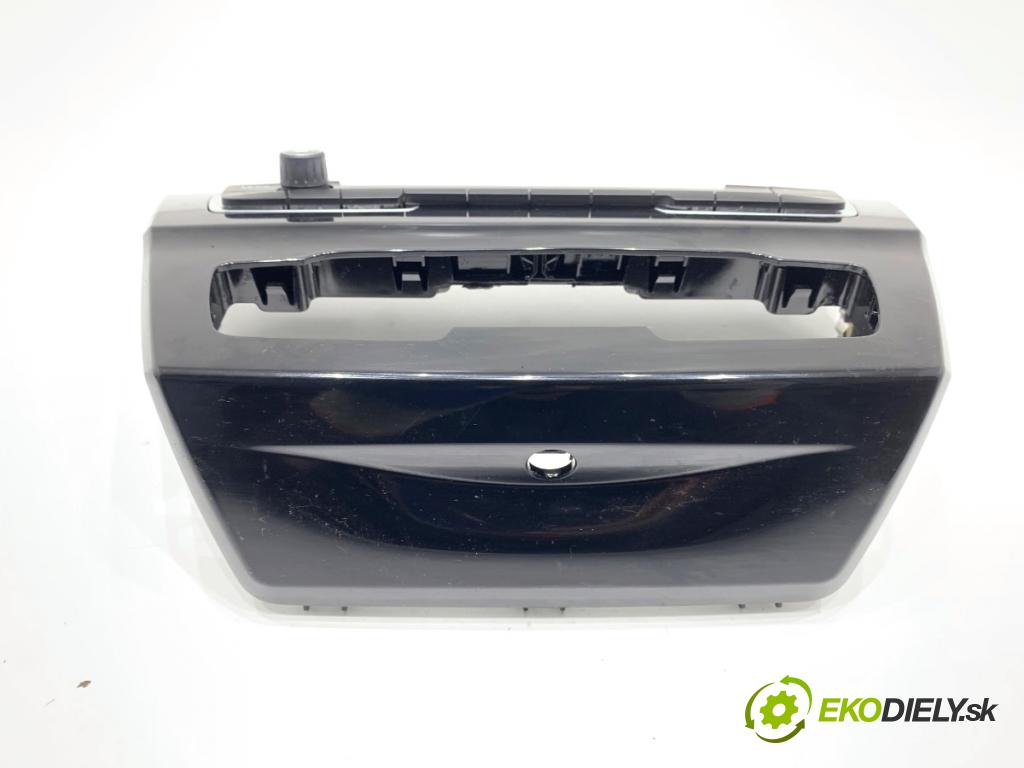 BMW F39 SUV 2019 103 kW sDrive 18 i 1499 Panel ovládania radia 9371457 (Prepínacie páčky pod volantom)