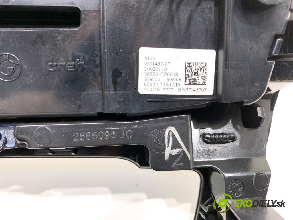 BMW F39 SUV 2019 103 kW sDrive 18 i 1499 Panel ovládania radia 9371457 (Prepínacie páčky pod volantom)