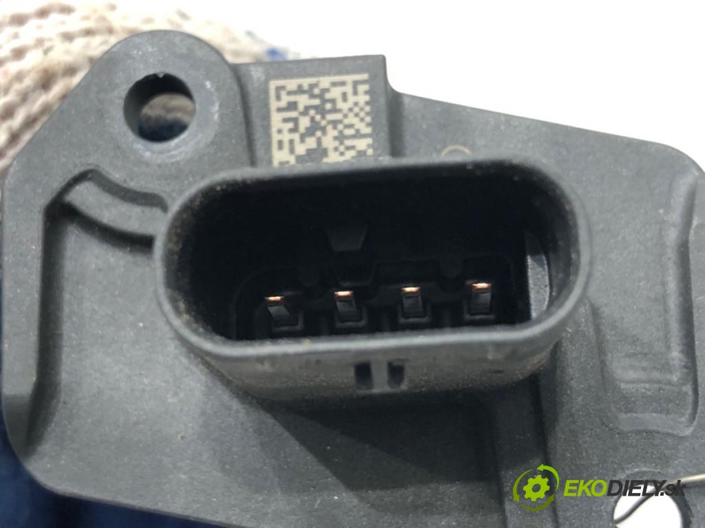 BMW F39 SUV 2019 103 kW sDrive 18 i 1499 Váha vzduchu 8583496 (Váha vzduchu)