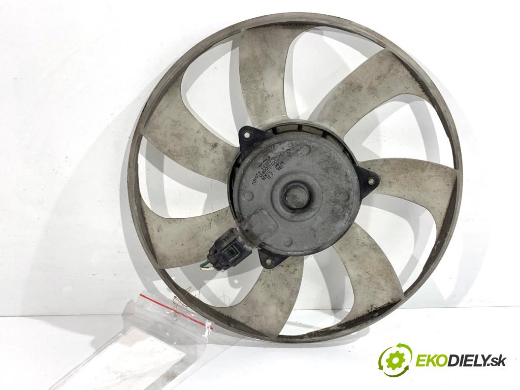 TOYOTA AURIS II Kombi 2017 73 kW 1.8 Hybrid (ZWE186_) 1798 Ventilátor chladiča 16363-0T090 (Ventilátor)