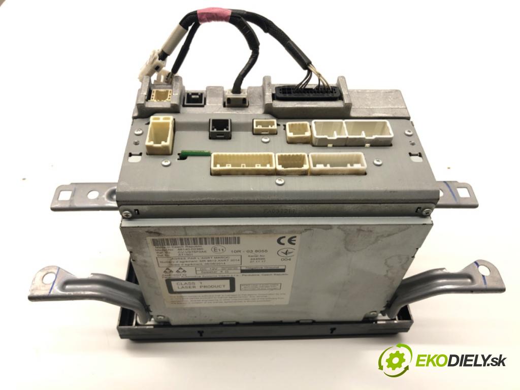 TOYOTA AURIS II Kombi 2017 73 kW 1.8 Hybrid (ZWE186_) 1798 RADIO 86840-0F020 (Audio zariadenie)