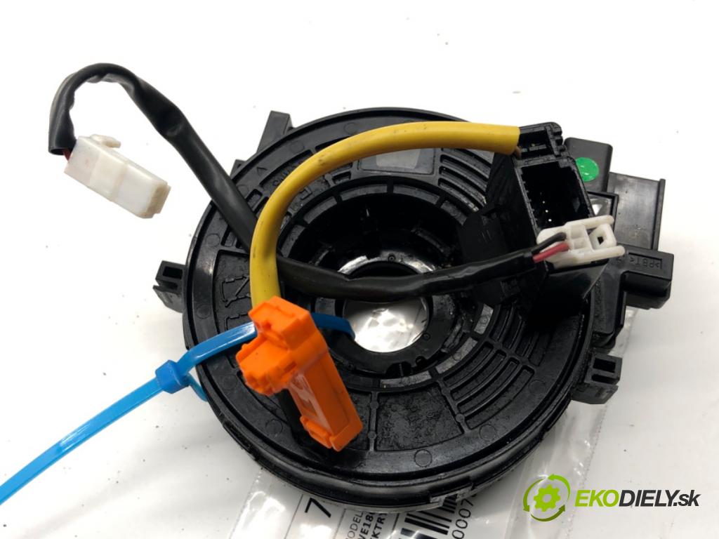 TOYOTA AURIS II Kombi 2017 73 kW 1.8 Hybrid (ZWE186_) 1798 kroužek slimák airbag  (Airbag)