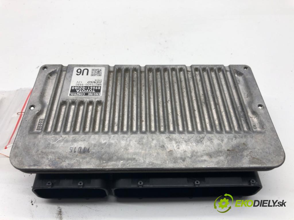 TOYOTA AURIS II Kombi 2017 73 kW 1.8 Hybrid (ZWE186_) 1798 riadiaca jednotka Motor 89661-0ZU60 (Riadiaca jednotka)