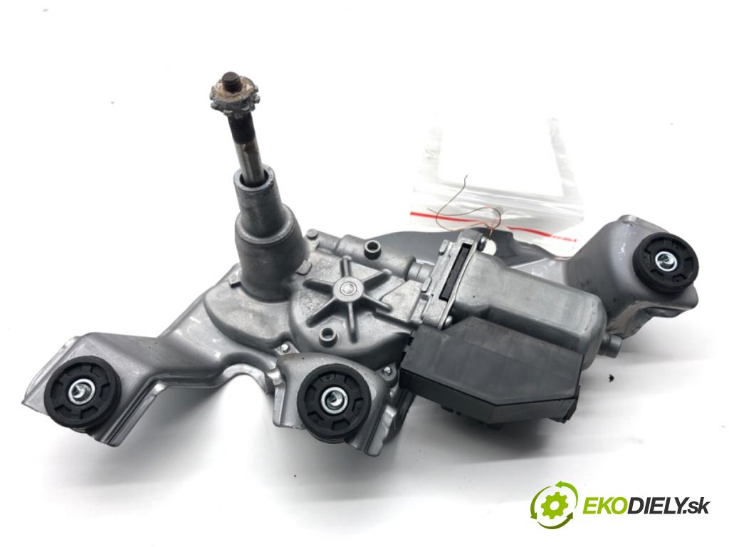 TOYOTA AURIS II Kombi 2017 73 kW 1.8 Hybrid (ZWE186_) 1798 Motor stieračov zad 85130-02050