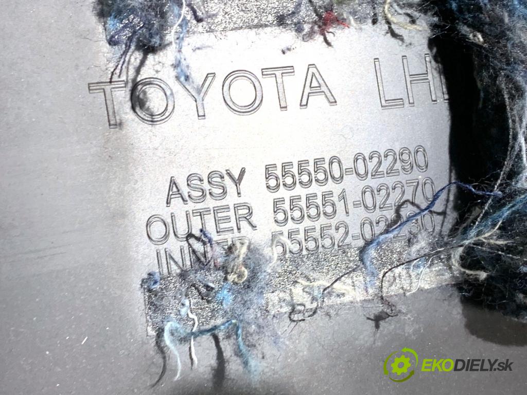 TOYOTA AURIS II Kombi 2017 73 kW 1.8 Hybrid (ZWE186_) 1798 Priehradka, kastlík spolujazdca  (Priehradka (kastlík))