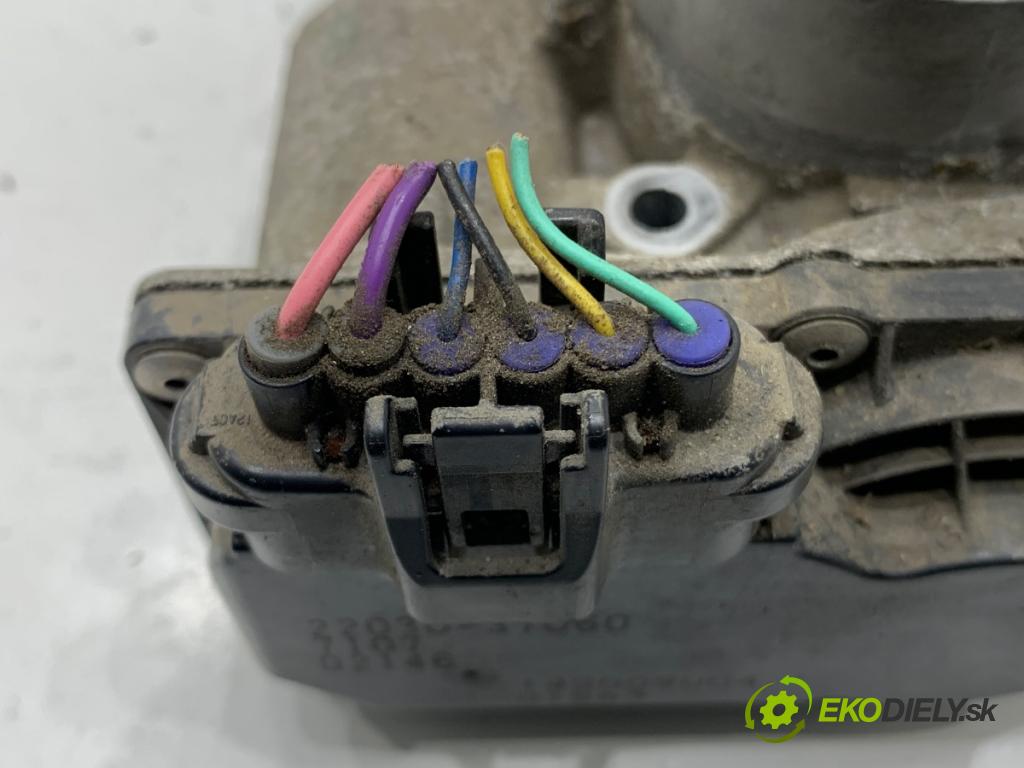 TOYOTA AURIS II Kombi 2017 73 kW 1.8 Hybrid (ZWE186_) 1798 Škrtiaca klapka 22030-37060 (Škrtiaca klapka)