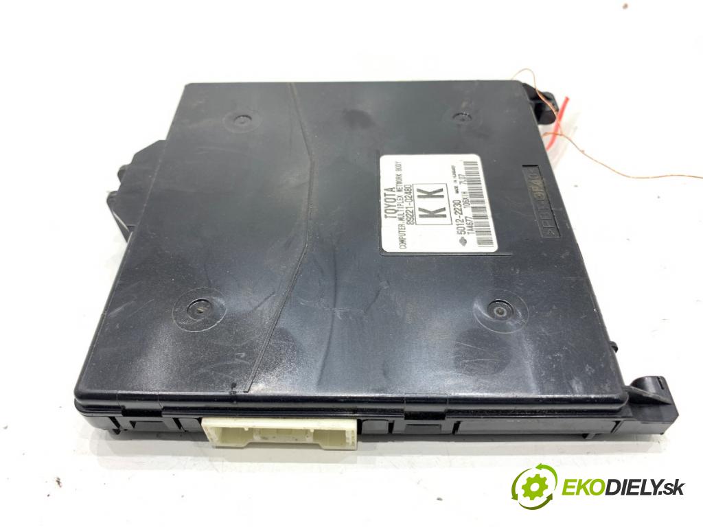 TOYOTA AURIS II Kombi 2017 73 kW 1.8 Hybrid (ZWE186_) 1798 modul BSI 89221-02480 (Pojistková skříňka)