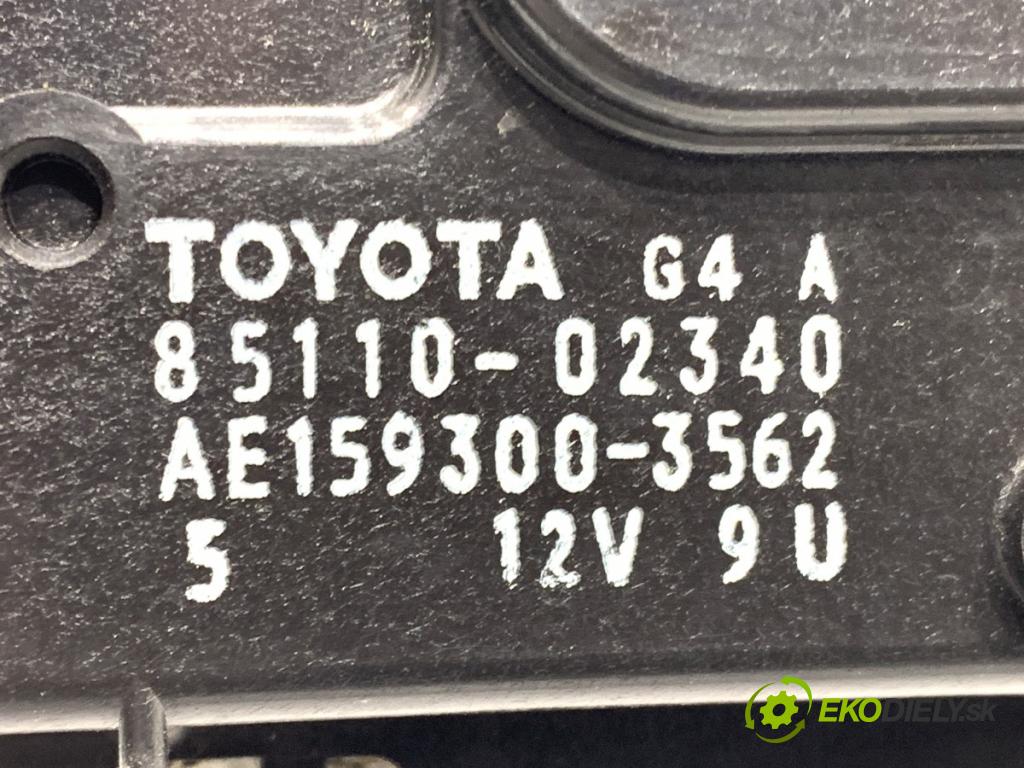 TOYOTA AURIS II Kombi 2017 73 kW 1.8 Hybrid (ZWE186_) 1798 Mechanizmus stieračov predný 85110-02340 (Motorček stieračov predný)
