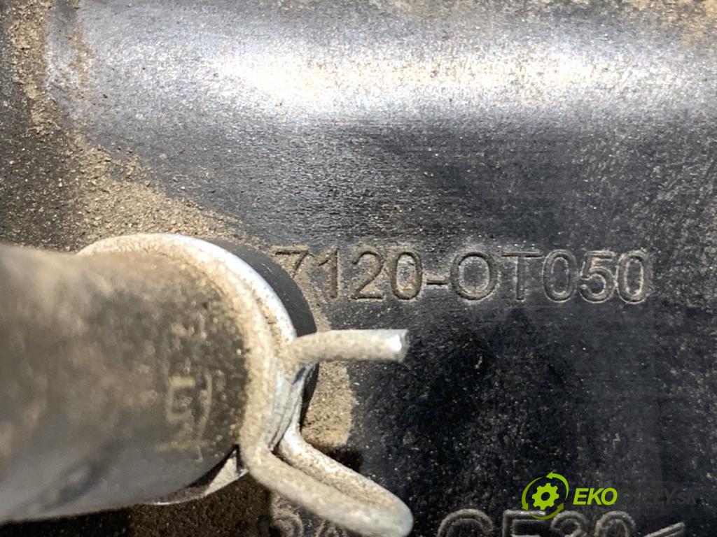 TOYOTA AURIS II Kombi 2017 73 kW 1.8 Hybrid (ZWE186_) 1798 potrubí sání 1105870S01 (Sací potrubí)